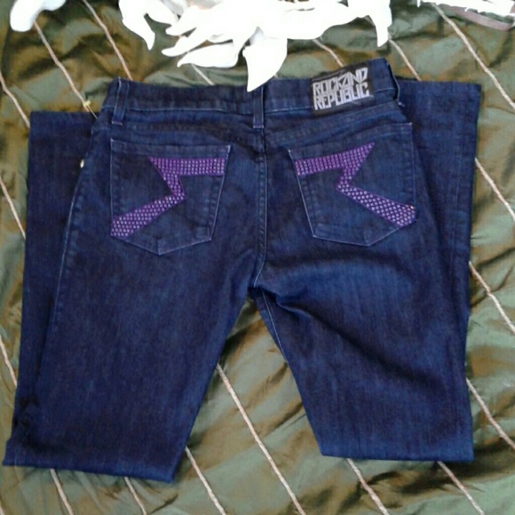 ROCK & REPUBLIC BERLIN DARK WASH SKINNY JEANS - Picture 4 of 5